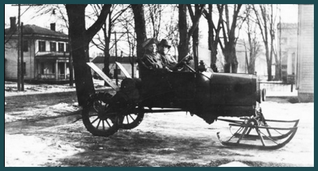 Model T Ford Snow.jpg (91031 bytes)